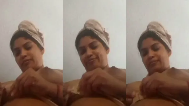 India Bhabhi vistiendo ropa récord - Esposa caliente desi filtrada MMS