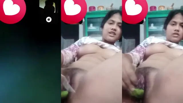 Video Call Fingering Show - ভিডিও কলে ফিংগারিং করে দেখাচ্ছে! | desiviral.net