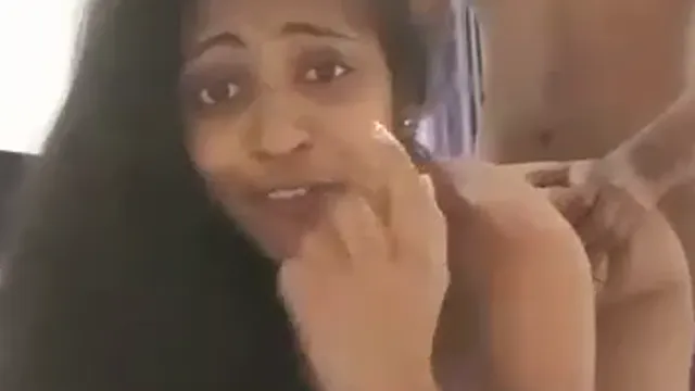 Horny Slim Desi Girl Pussy Ride - স্লিম দেশী গার্লের BF ব্যাক ফাক 🔥