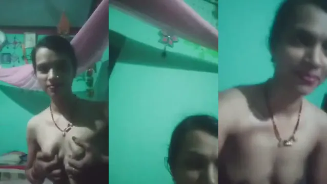 Slim Gram Bhabhi Nude Show - Hot Strip för Desi BF 🔥