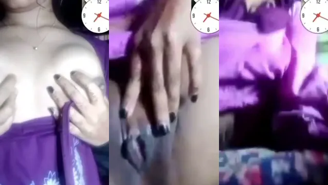 Cute Desi Village Girl Shows Boobs And Pussy - Viral MMS Leaked