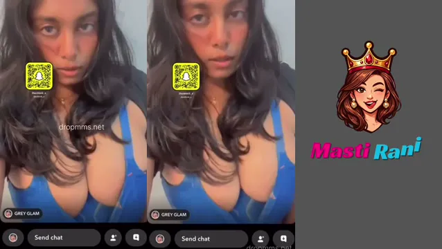 Desi Kız Arkadaşının Yaramaz Boobie Snaps - Viral Mavi Sütyen Tease