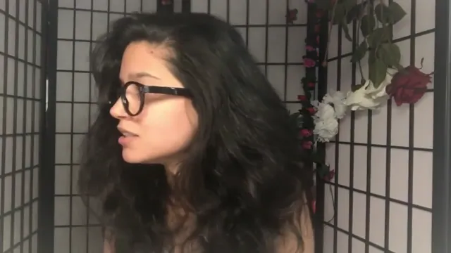 ASMR Blowjob Queen neckt deinen harten Schwanz – flüstert schlampiges Saugen