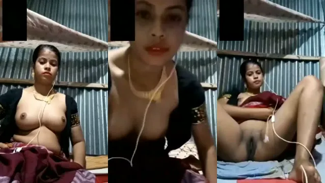 Bengali Slum Wife Cam Sex - Open Blouse Boobs Show Leaked Video