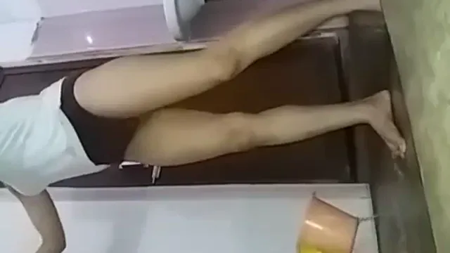 Desi Indian Girl Telanjang Mandi - Tubuh Sabun Basah Menggoda