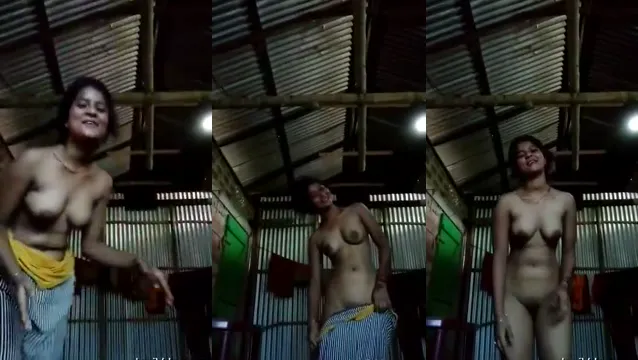 Bangladeshi Skinny Village Girl Nade boobs - Exposed Desi Teen Viral Video