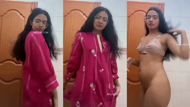 Chashmish Girl Big Round Ass Show - Vidéo de fuite de Desi chaude