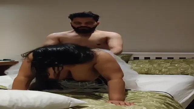 อินเดียน สองสาม โรงแรม ห้อง ขี่ม้า - bhabhi dewar ฮาร์ดคอร์ ขี่ม้า กลุ่มงาน