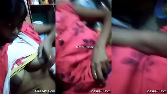 Desi Kız Göğüslerini Gösteriyor - Sızan Viral Video