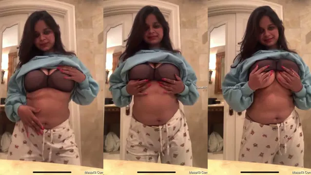 Horny Desi Girl Boobs Play Video - Regardez Horny Desi Girl Boobs Play