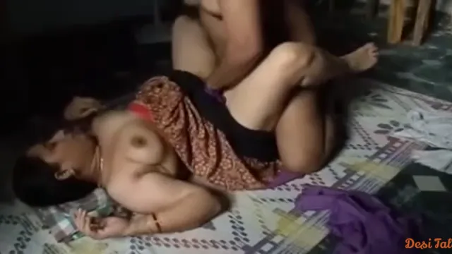 Horny Marathi Aunty BBW Big Boobs Fuck - Wild Outdoor MMS Leak