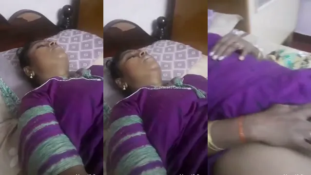 Desi Wife Pussy Play Video - দেশি বউ এর গরম পুশি খেলা