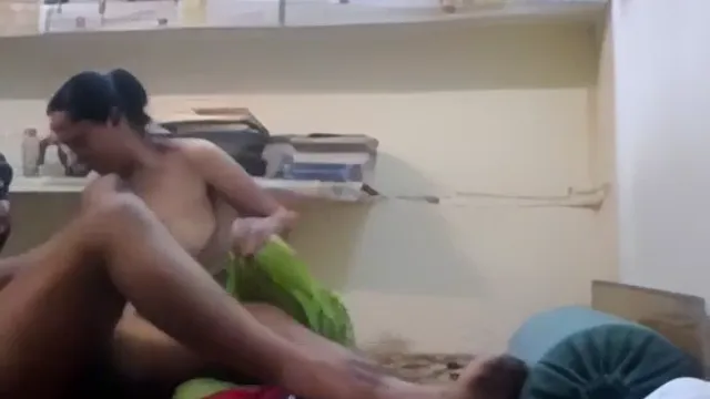 Delhi UPSC Sinh viên Fucks Góa phụ Dì - Leaked Homemade Indian Sex Video