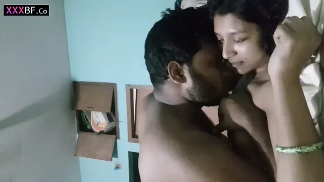 Watch Nygift Desi Wife Morgonsex - Jävla video i hett sovrum full viral video leaked