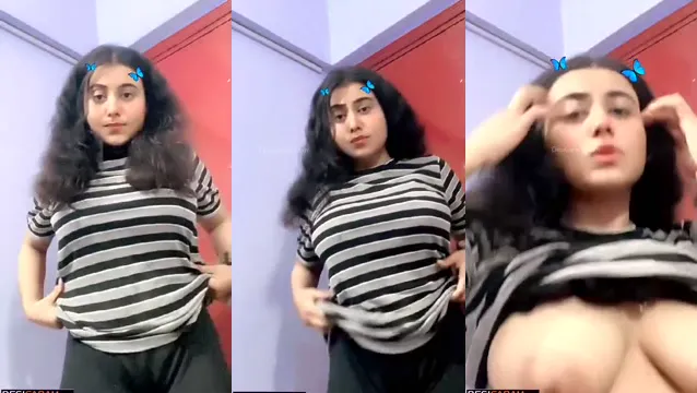 Desi Babe Milky White Breasts Striptease - Hot Teasing Video
