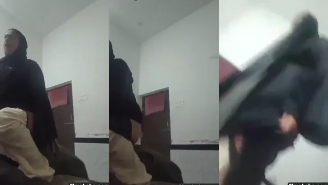Watch Video Cô Gái Paki Dễ Thương Làm Tình - Video Cô Gái Paki Dễ Thương Làm Tình Trong Phòng Khách Sạn full viral video leaked