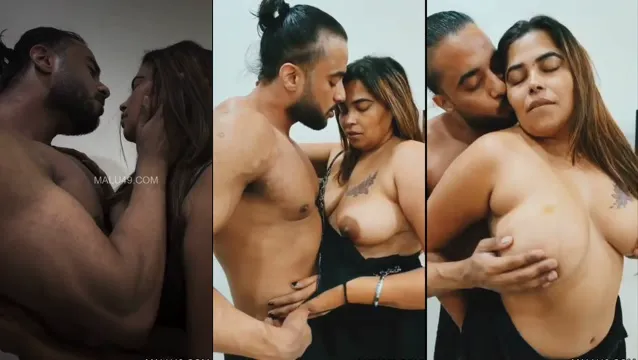 Preeti Puneet Naciskanie Cycków Przez Kochanka - Gorące Desi Cycki wyciskają wideo