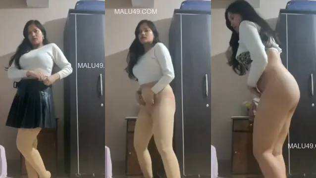 Watch Hot Desi Wife Stripping Big Boobs - Viral Bangla Amateur Video full viral video leaked