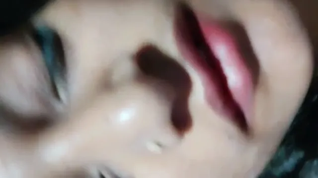 Payudara Bhabhi Panas Menekan