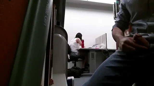 Geile Indiase Office Jerk - Stoute collega wederzijdse masturbatie