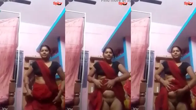 Horny Village Bhabhi Pussy Show - Village Hot Bhabhi Pussy Lick! 🔥